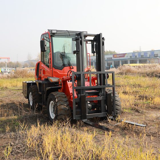 All-terrain forklift